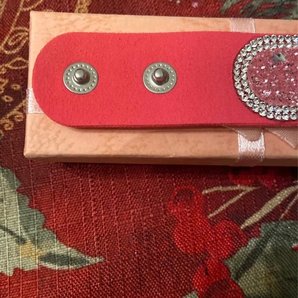 HD Snap Bling Bracelet - Picture 5 of 6